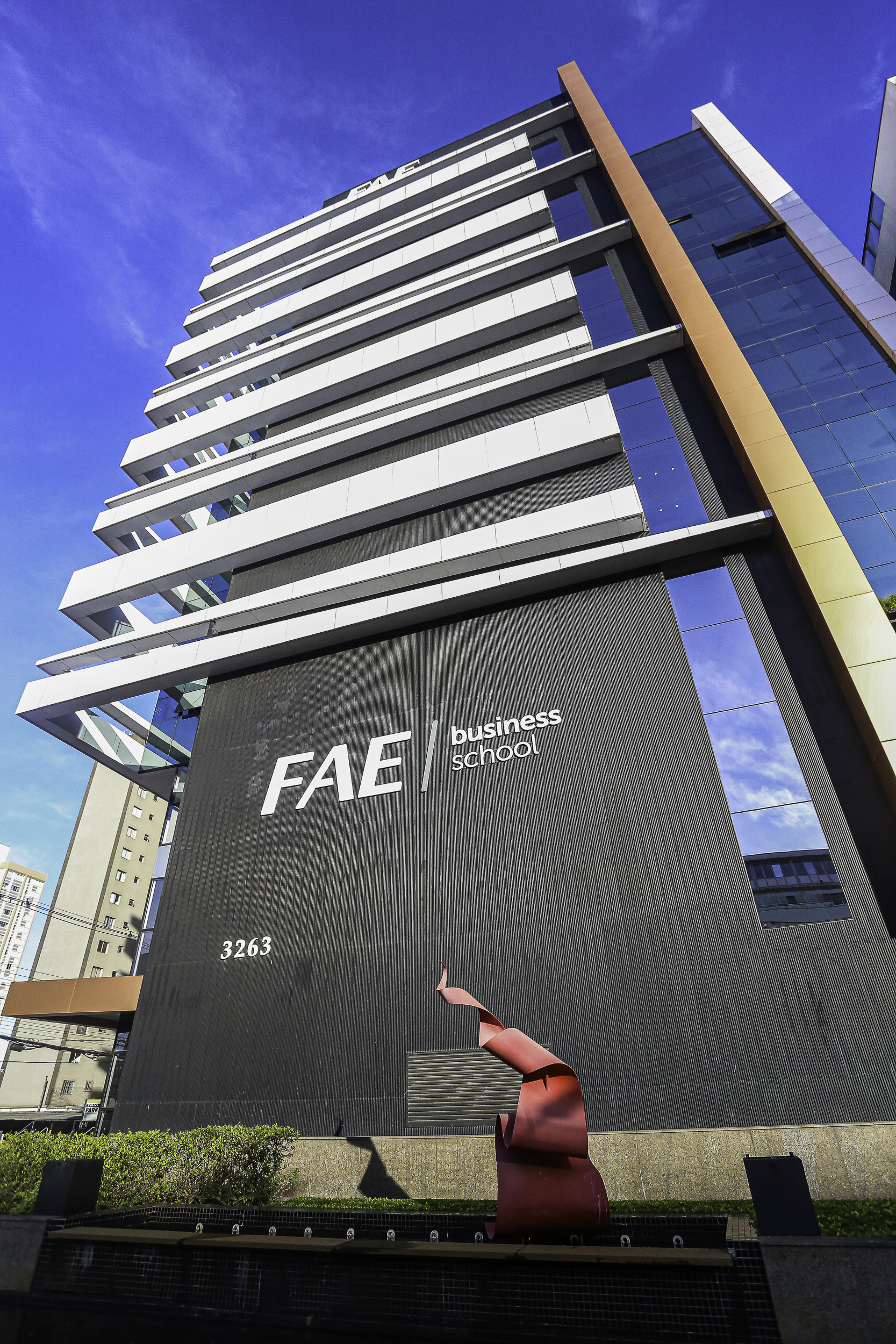 FAE Business School